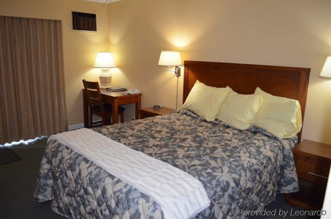 Westward Inn & Suites Langley Exteriér fotografie